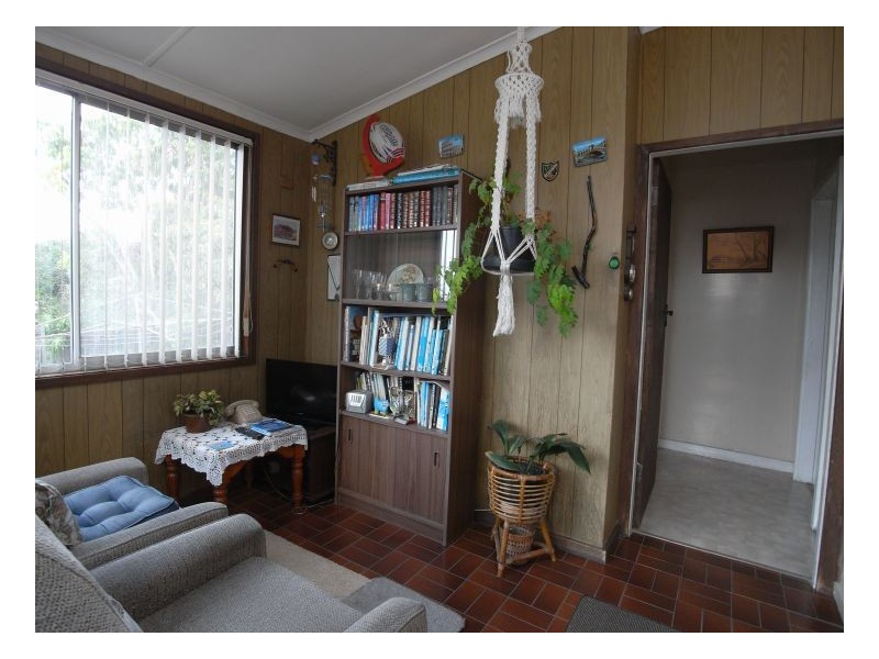 14 Catherine Street, Waratah West NSW 2298