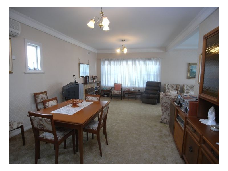 14 Catherine Street, Waratah West NSW 2298