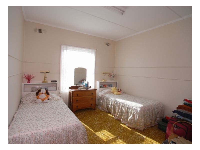 14 Catherine Street, Waratah West NSW 2298