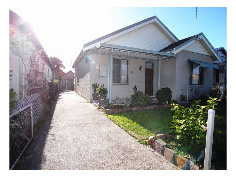 23 Ackeron Street, Mayfield NSW 2304