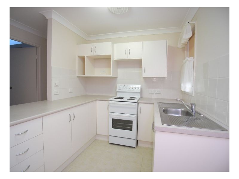 2/3 Baker Street, Mayfield NSW 2304