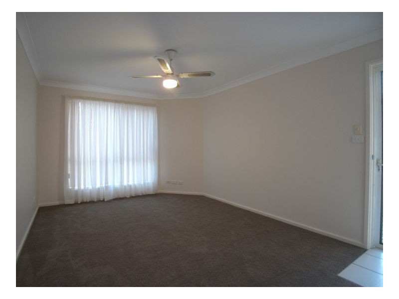 2/3 Baker Street, Mayfield NSW 2304