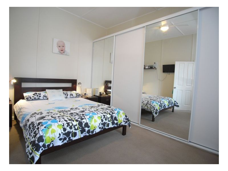 26 Walsh Street, Mayfield East NSW 2304