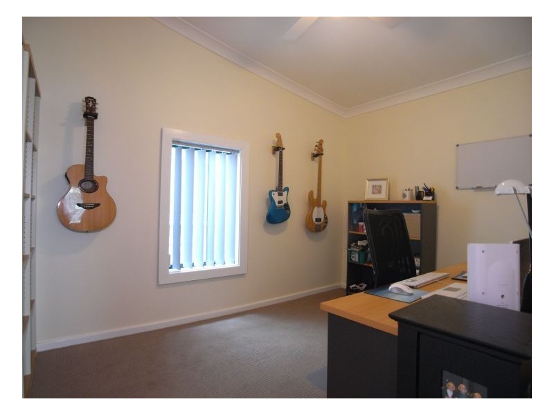 26 Walsh Street, Mayfield East NSW 2304