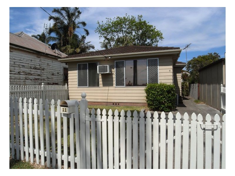 11 Havelock Street, Mayfield NSW 2304