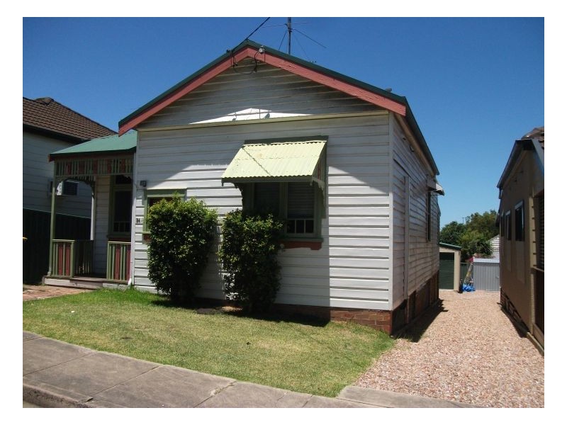 24 Cross Street, Mayfield NSW 2304