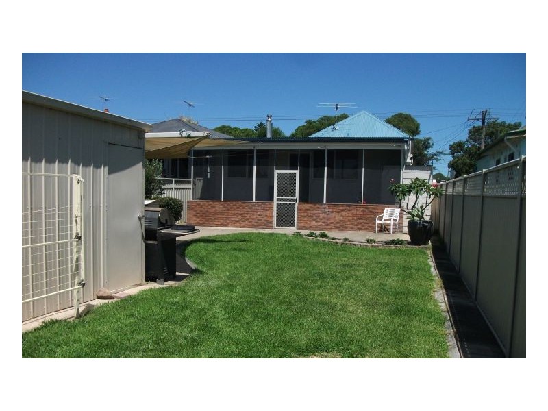 17 Carrington Street, Mayfield NSW 2304