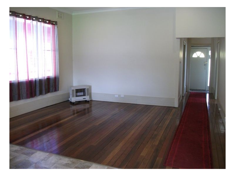 4 Dundas Street, Mayfield NSW 2304