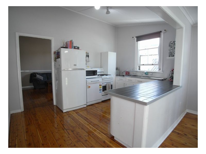 7 Berkeley Street, Mayfield NSW 2304