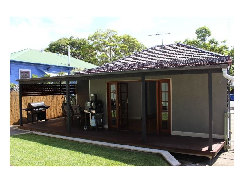 7 Berkeley Street, Mayfield NSW 2304