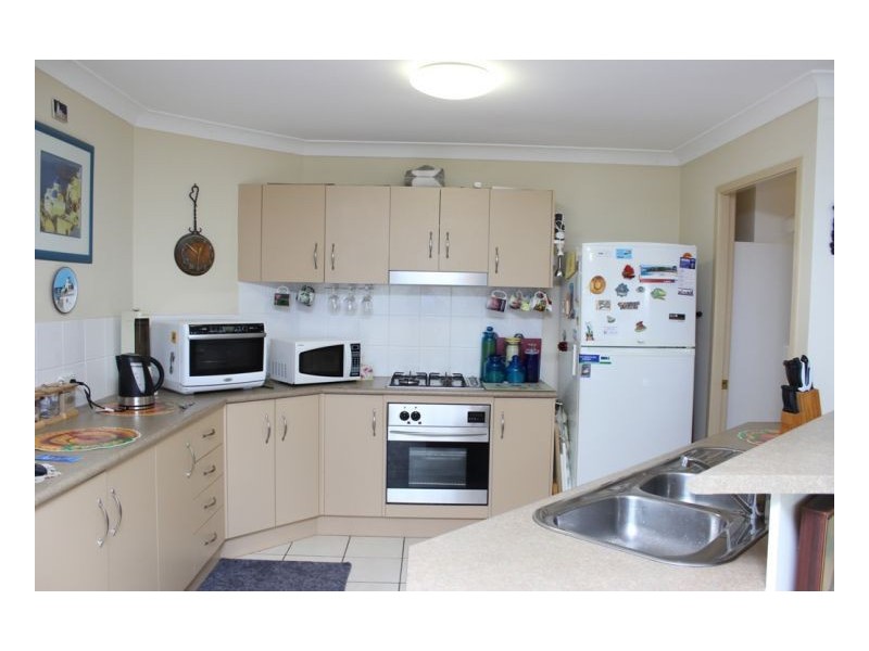 16/4 Angophora Drive, Warabrook NSW 2304