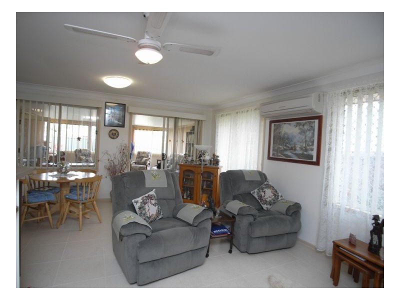 16/4 Angophora Drive, Warabrook NSW 2304