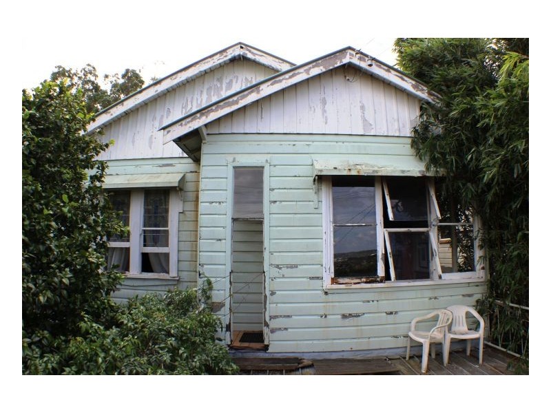 13 Cross Street, Mayfield NSW 2304