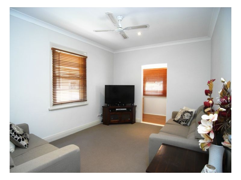 97 Woodstock Street, Mayfield NSW 2304