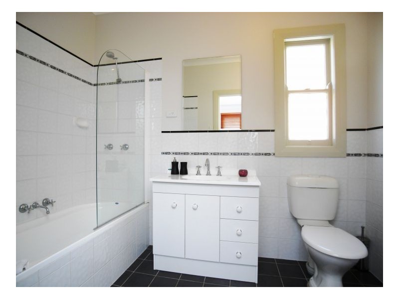 97 Woodstock Street, Mayfield NSW 2304