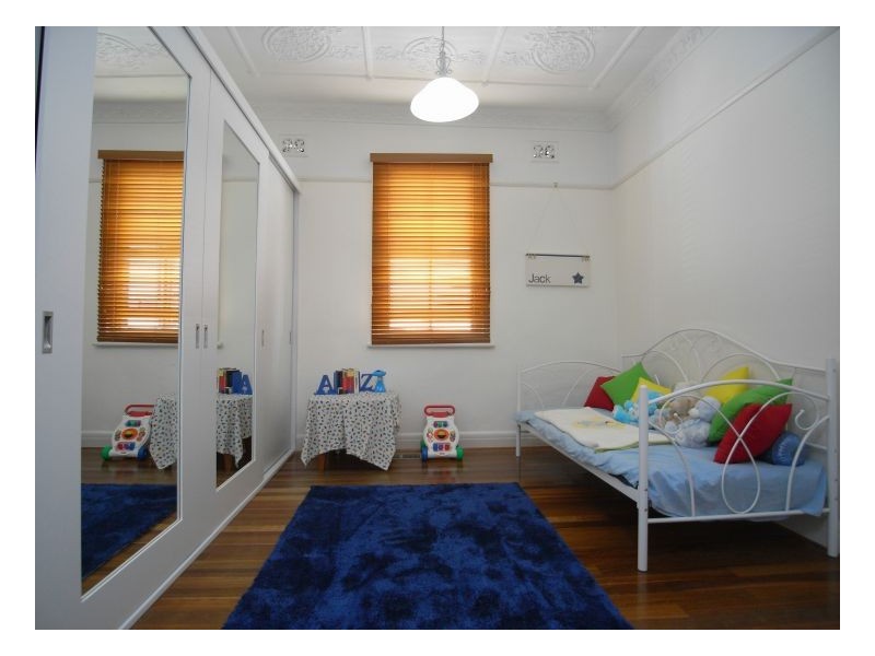 14 Queens Road, Tighes Hill NSW 2297