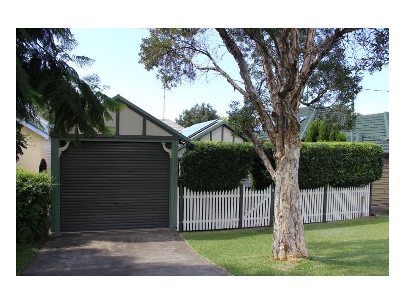 14 Queens Road, Tighes Hill NSW 2297