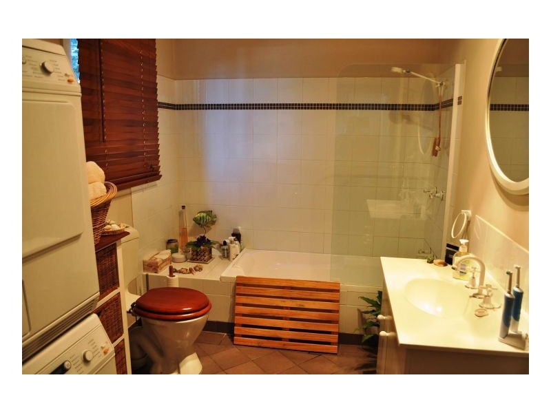 8 Fawcett Street, Mayfield NSW 2304