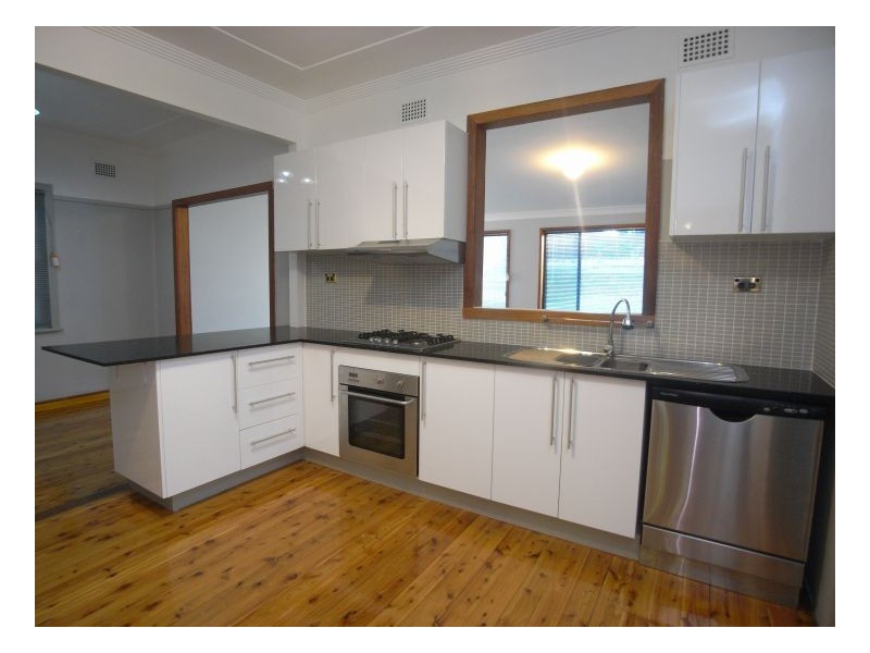6 Gregson Avenue, Mayfield NSW 2304
