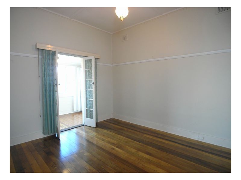 20 Sunnyside Street, Mayfield NSW 2304