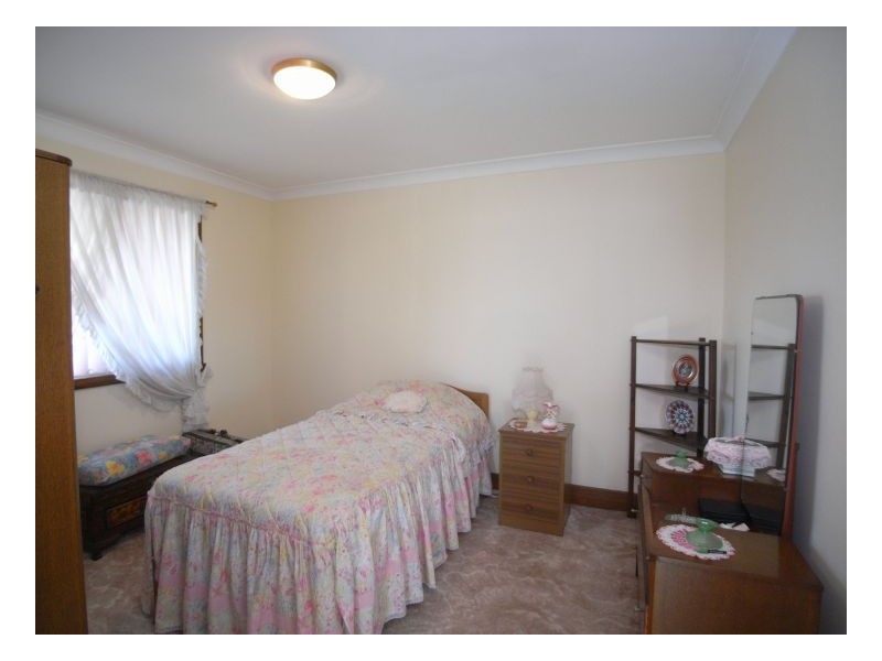 64 Barton Street, Mayfield NSW 2304