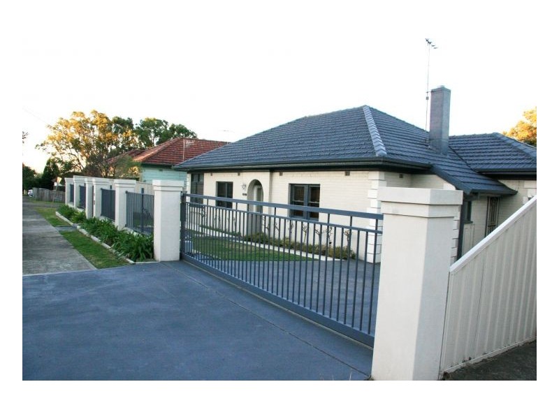 101 Barton Street, Mayfield NSW 2304