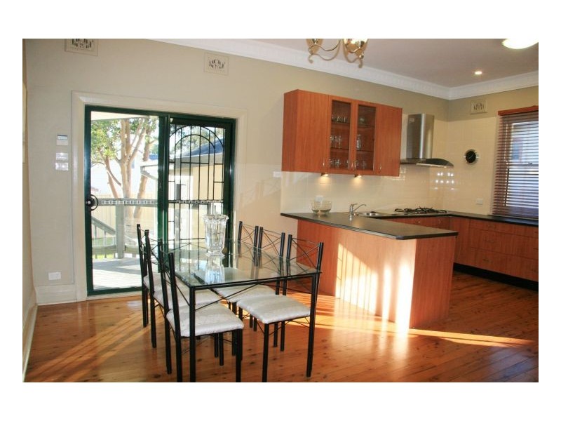 101 Barton Street, Mayfield NSW 2304