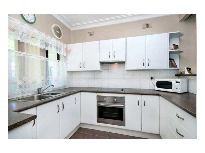 13 Nile Street, Mayfield NSW 2304