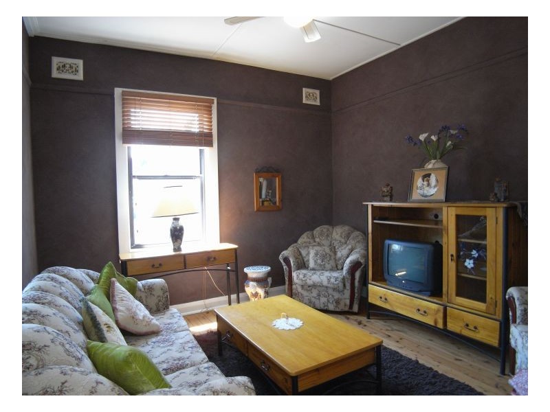 6 Bull Street, Mayfield NSW 2304