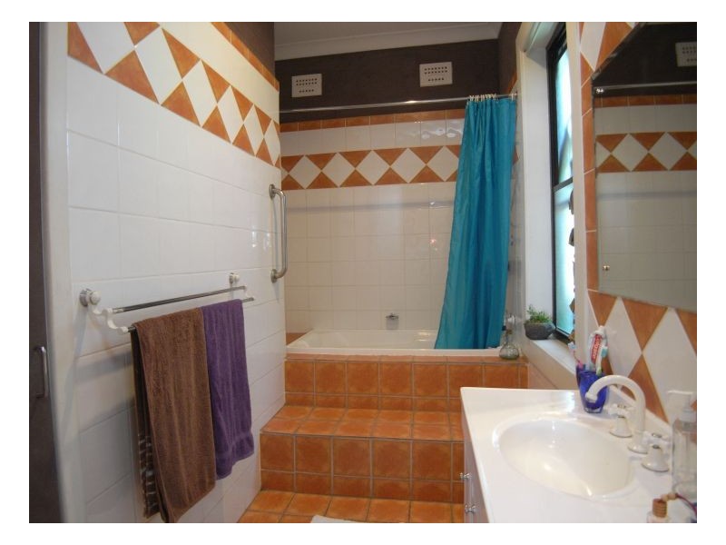 6 Bull Street, Mayfield NSW 2304