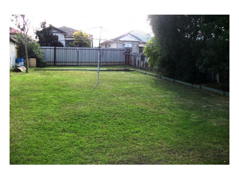 10 Mulgrave Street, Mayfield NSW 2304