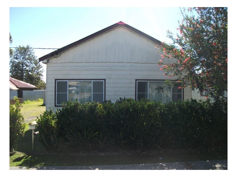 378 Lake Road, Glendale NSW 2285