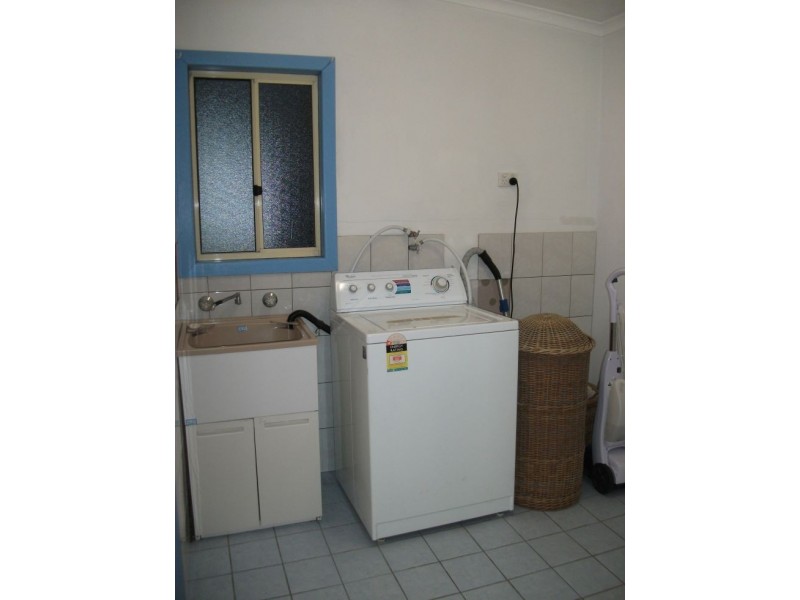 378 Lake Road, Glendale NSW 2285