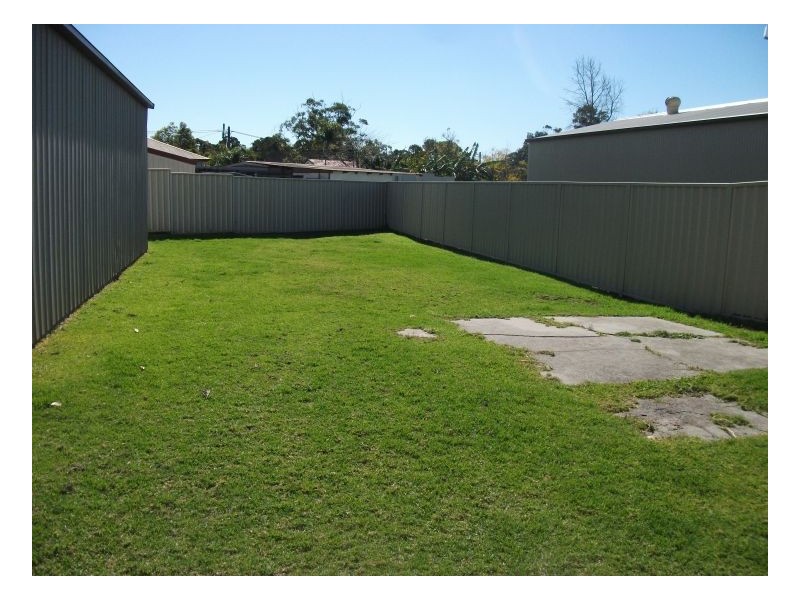 378 Lake Road, Glendale NSW 2285