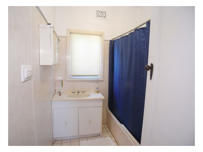 2 Little Street, Mayfield NSW 2304