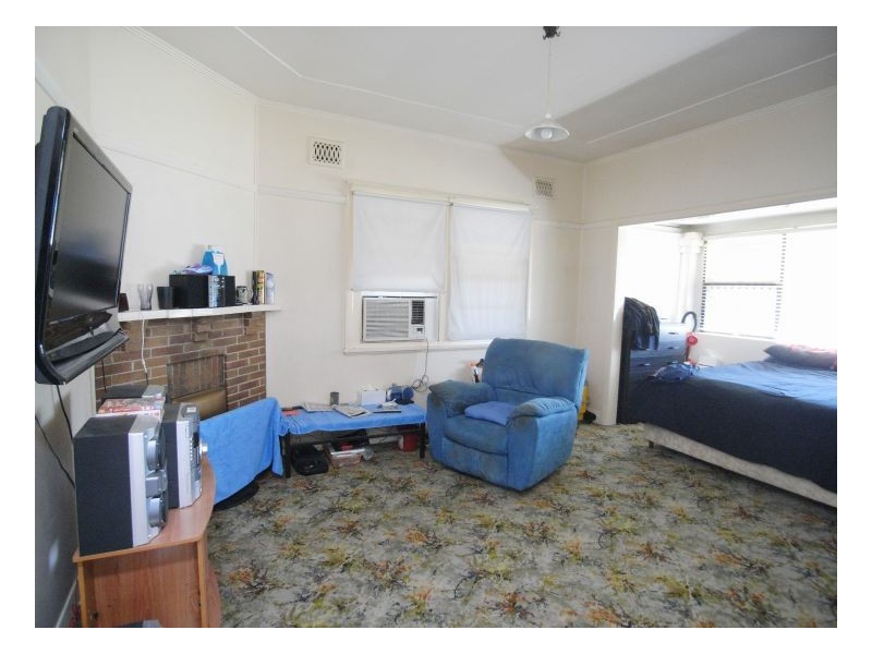 2 Little Street, Mayfield NSW 2304