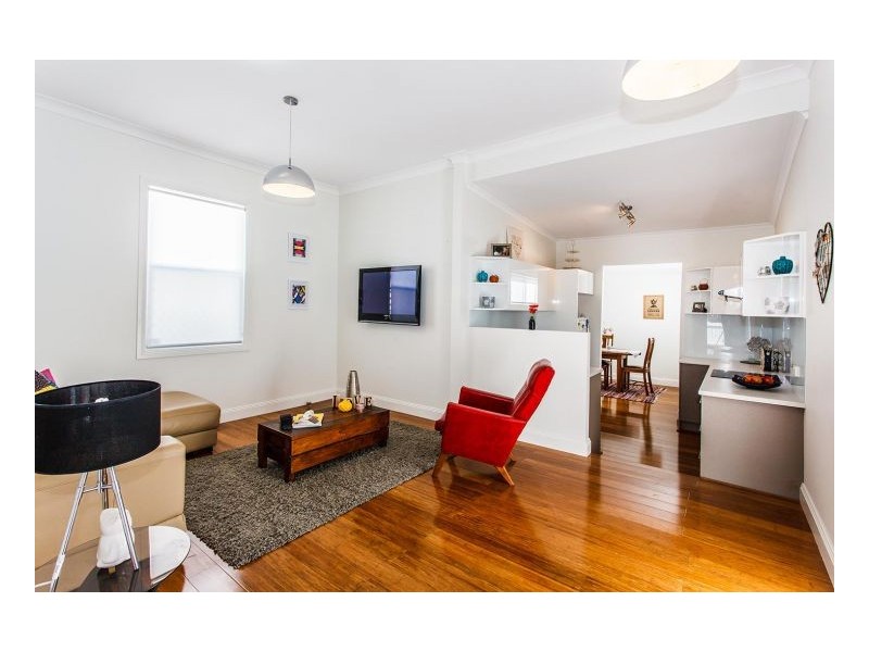 7 Burnett Street, Mayfield NSW 2304