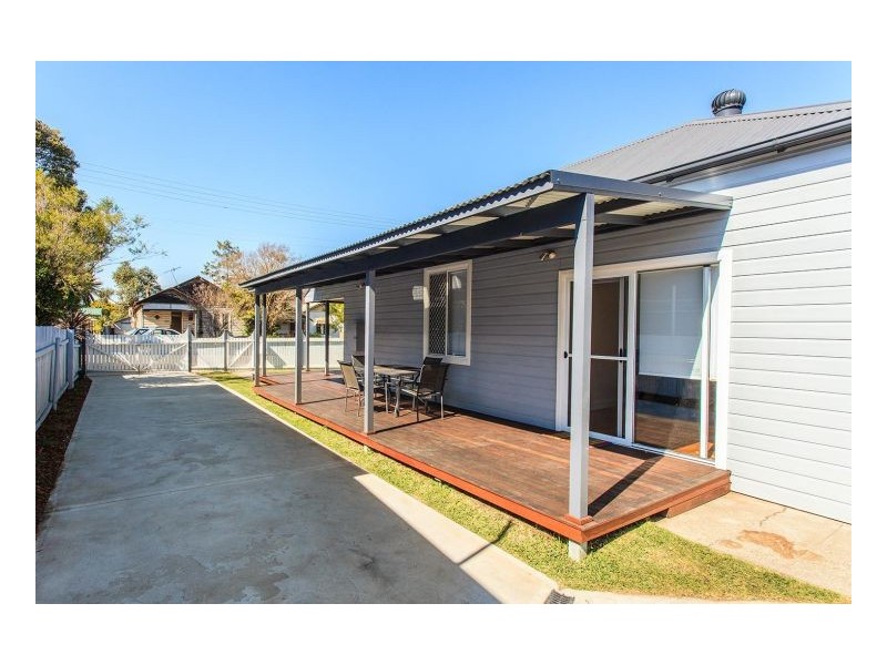 7 Burnett Street, Mayfield NSW 2304