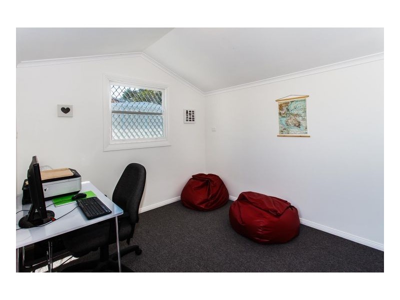 7 Burnett Street, Mayfield NSW 2304