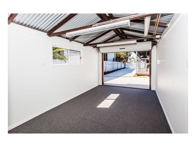 7 Burnett Street, Mayfield NSW 2304