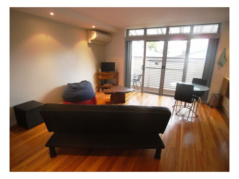 2/92a Young Street, Carrington NSW 2294