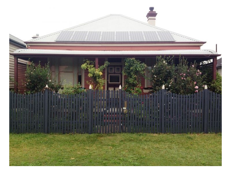 9 Myola Street, Mayfield NSW 2304