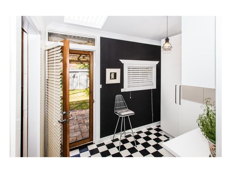 23 Carrington Street, Mayfield NSW 2304