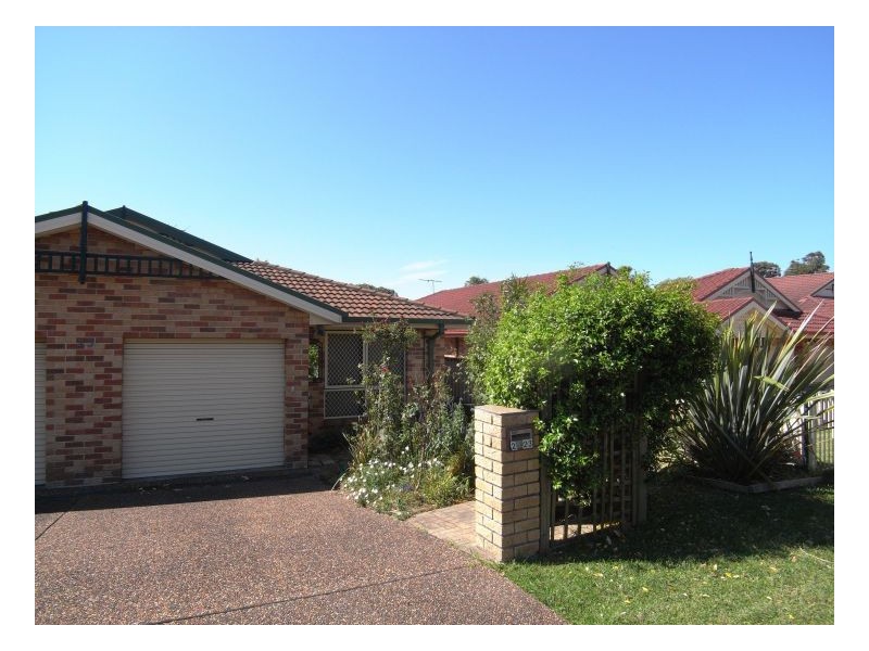 Semi 2 23 Simpson Court, Mayfield NSW 2304