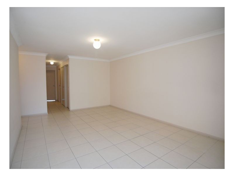 Semi 2 23 Simpson Court, Mayfield NSW 2304