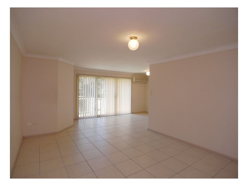 Semi 2 23 Simpson Court, Mayfield NSW 2304