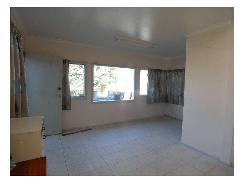 2 Fletcher Street, Georgetown NSW 2298