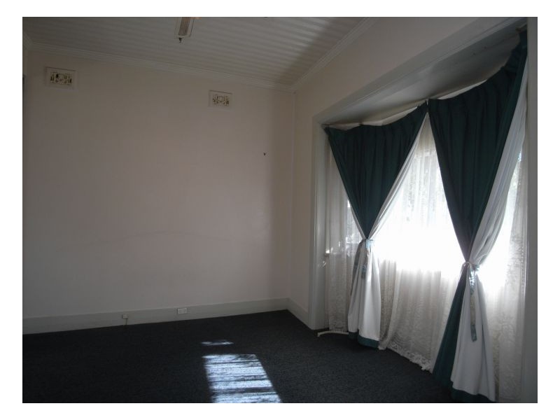 2 Fletcher Street, Georgetown NSW 2298