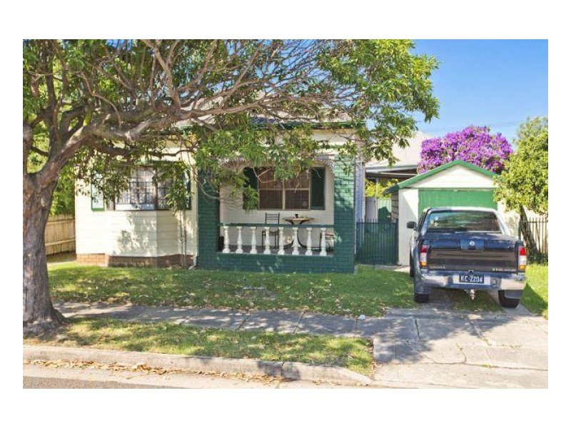 19 Braye Street, Mayfield NSW 2304