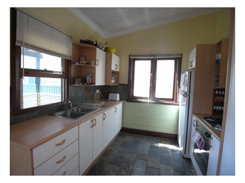 12 Elizabeth Street, Mayfield NSW 2304